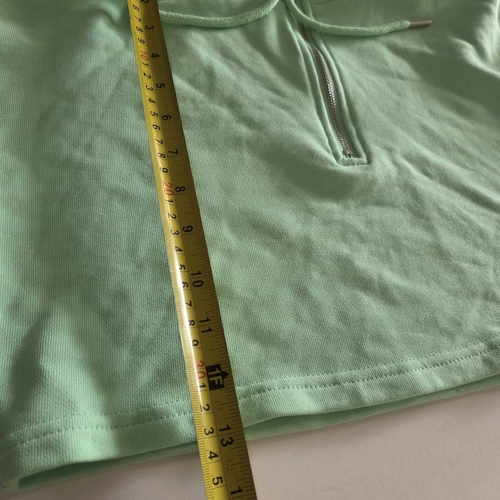 NWOT Mint Green Cropped Pullover size S - Picture 6 of 9